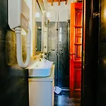 罗多斯尼奥霍里精英套房精品酒店 4* Rhodes City