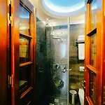 罗多斯尼奥霍里精英套房精品酒店