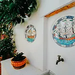 罗多斯尼奥霍里精英套房精品酒店 4*