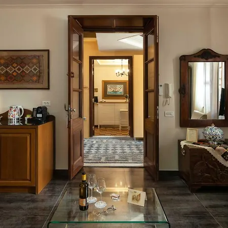 Rodos Niohori Elite Boutique